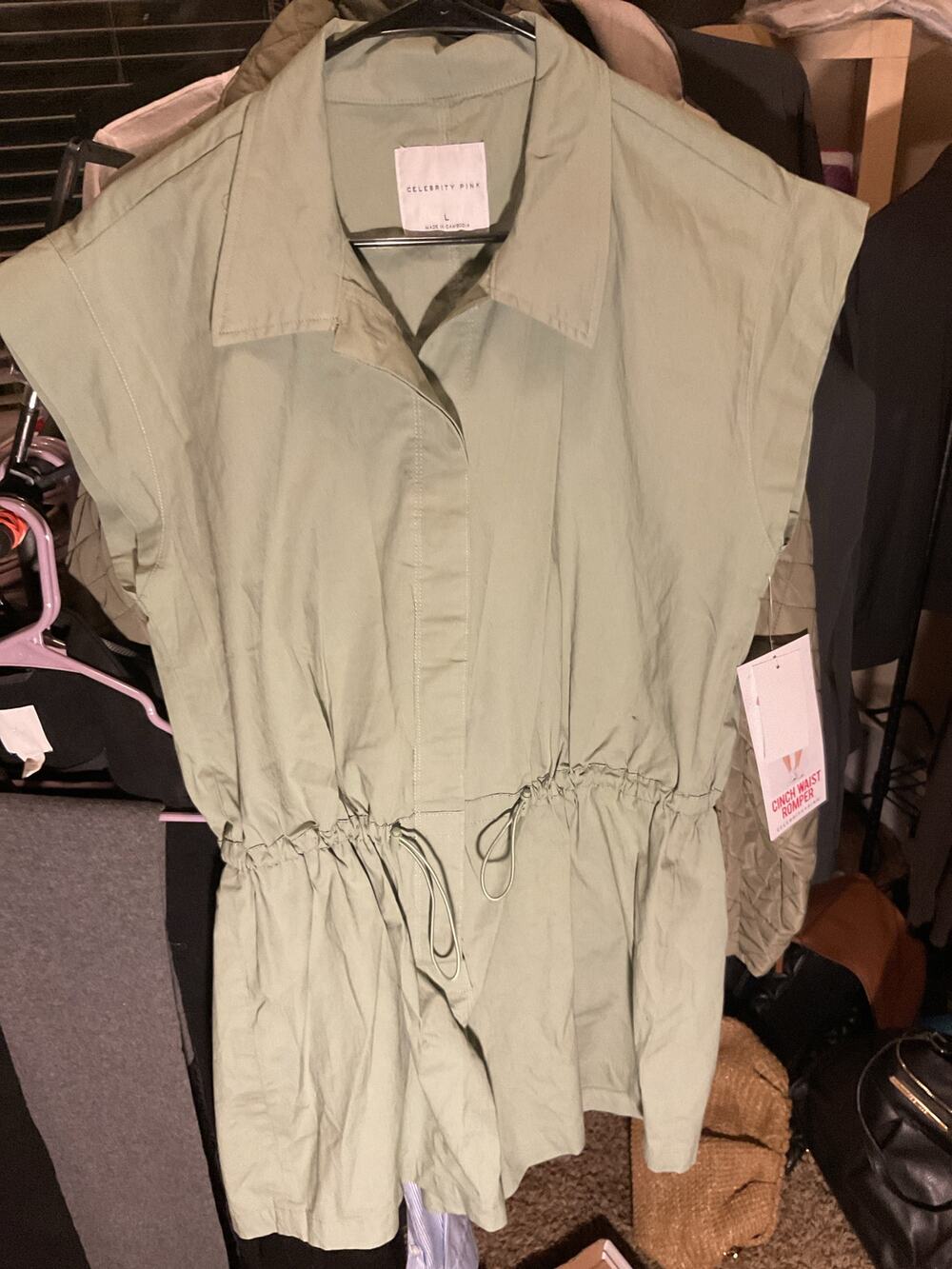 Celebrity Pink Cinch Waist Romper Women’s Large Green Collared NEW With Tags
